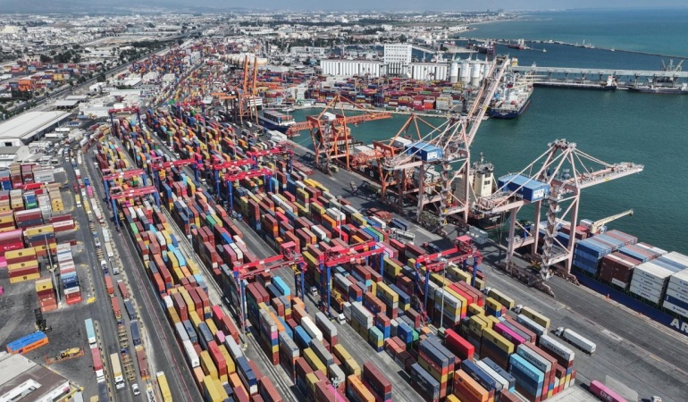 Türkiye limanları 9 ayda 412,1 milyon ton yük taşıdı