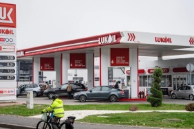 ABD-Lukoil-istasyonlari-icin-muafiyeti-2027ye-uzatti-featured