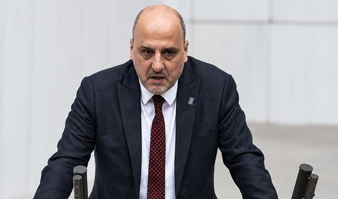 Ahmet Şık, kalp damarlarındaki tıkanıklık nedeniyle hastanede