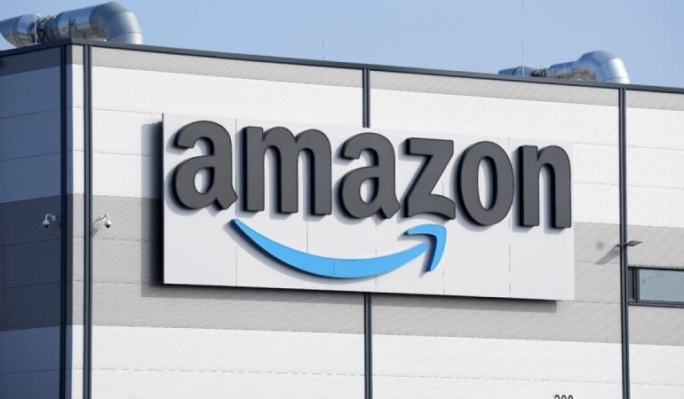 Amazon yılbaşı sezonu için 300 binden fazla kişi alacak