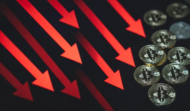 Bitcoin 82 bin doların altına gerileyerek dip yaptı