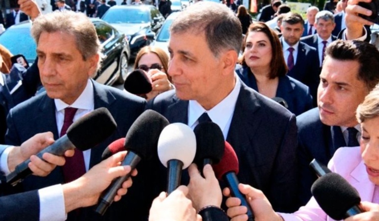 Cemil Tugay AK Parti Genel Merkezi’ne geldi