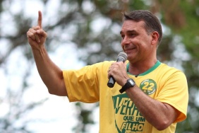 Flavio-Bolsonaro-Perse-vergi-tesvikini-geri-getirecek-featured