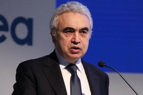 IEA stratejik rezervlerden petrol salimini hizlandiracak hakkında haber görseli