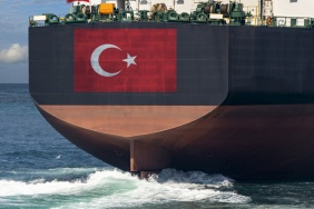 Ihracat beklentisi 969a gerilerken ithalat yükseldi hakkında haber görseli