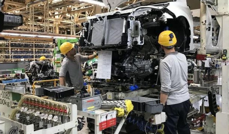 Otomotivde üretim yüzde 6, ihracat adedi yüzde 11 düştü