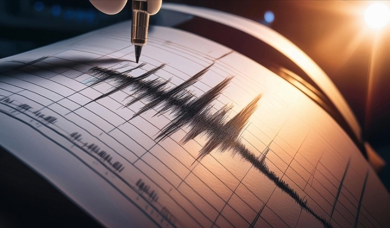 Panama açıklarında 7,7 büyüklüğünde deprem