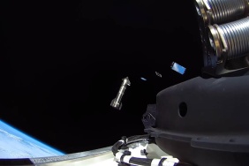 SpaceX Starlink ile ABD mobil pazarina giriyor ile ilgili haber görseli