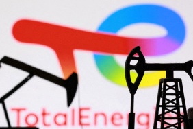TotalEnergies calisanlari Fransada bir gunluk greve gitti hakkında haber görseli