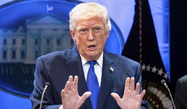 Trump, ABD’nin İran’a saldırı planını ara seçimlere erteledi