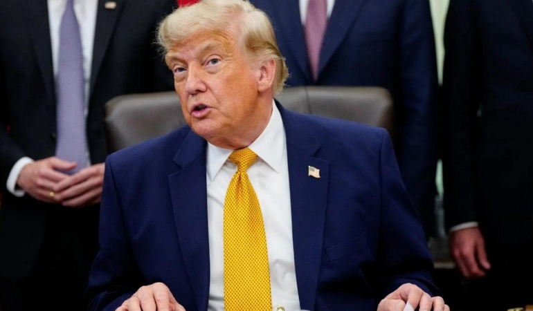 Trump, Fransa protestolarını göçe bağladı
